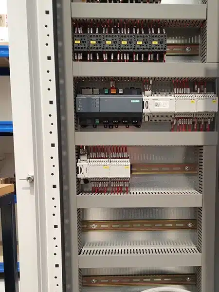 automazione-di-quadri-elettrici-industriali automazione-di-quadri-elettrici-industriali