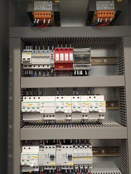 distribuzione-quadri-elettrici distribuzione-quadri-elettrici