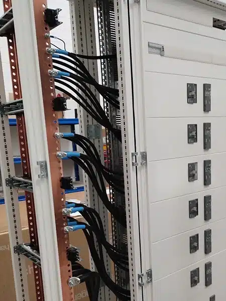 installazione-per-quadri-elettrici installazione-per-quadri-elettrici
